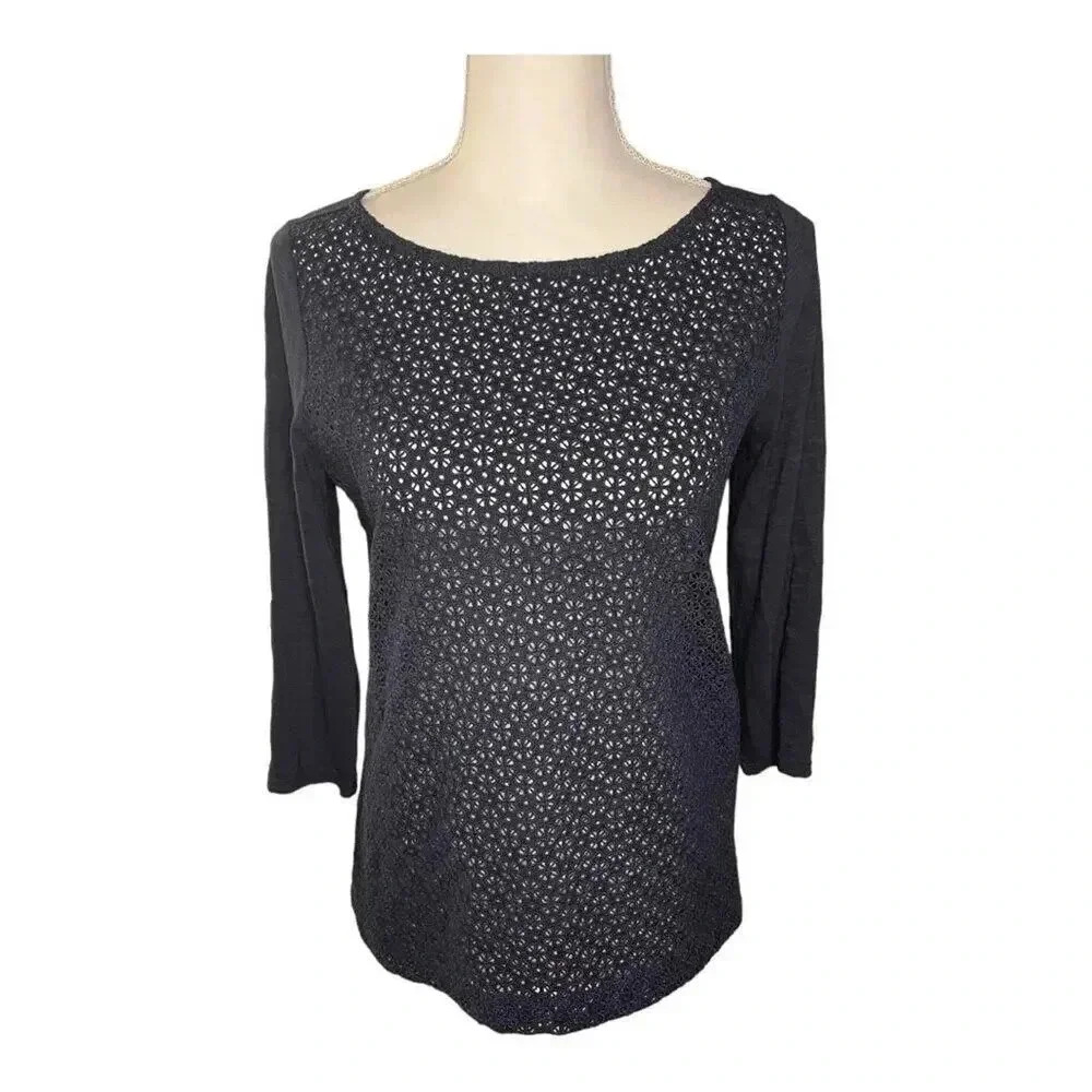 Ann Taylor Loft Women’s Small‎ Petite Navy Eyelet Top